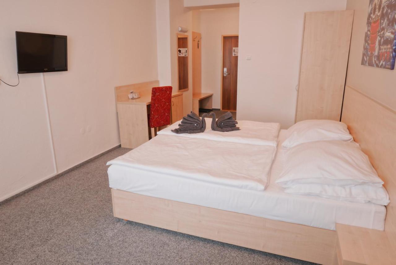 Mestsky Hotel Bobik Volary Dış mekan fotoğraf