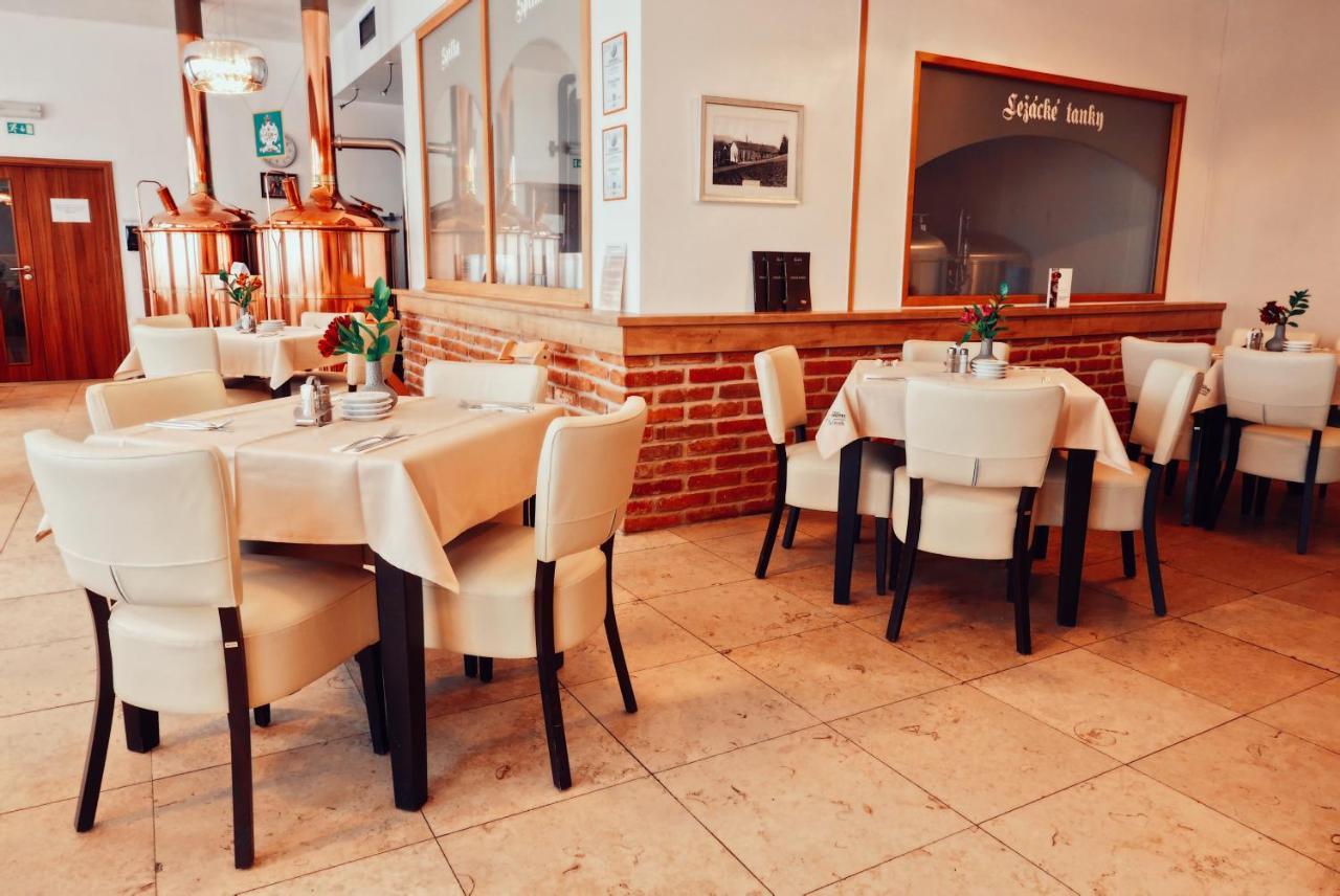 Mestsky Hotel Bobik Volary Dış mekan fotoğraf