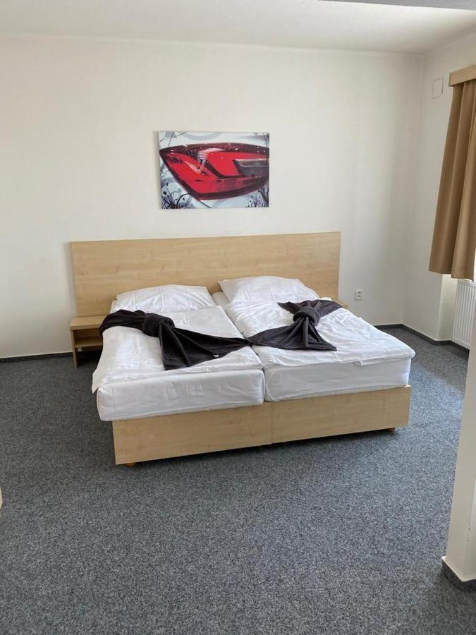 Mestsky Hotel Bobik Volary Dış mekan fotoğraf